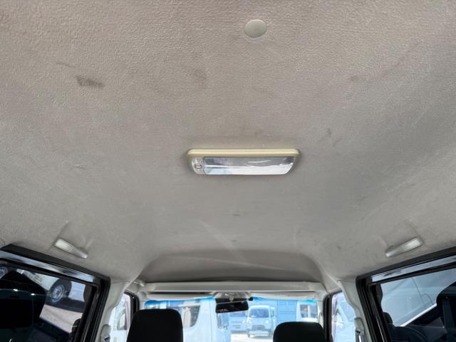 ハイゼットカーゴ クルーズターボSAIII ハイルーフ キーレス 前後パワーウィンドウ 電格ミラー 衝突被害軽減ブレーキ 純正ナビ フルセグ ETC2.0 プライバシーガラス 両側スライドドア ハロゲンライト 記録簿(47枚目)