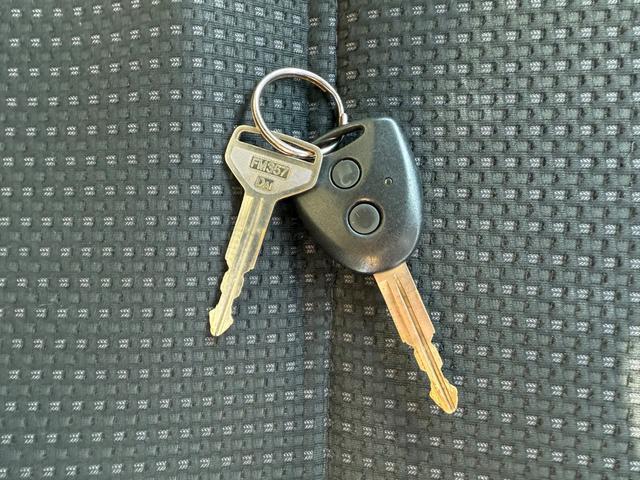 ハイゼットカーゴ クルーズターボSAIII ハイルーフ キーレス 前後パワーウィンドウ 電格ミラー 衝突被害軽減ブレーキ 純正ナビ フルセグ ETC2.0 プライバシーガラス 両側スライドドア ハロゲンライト 記録簿(50枚目)