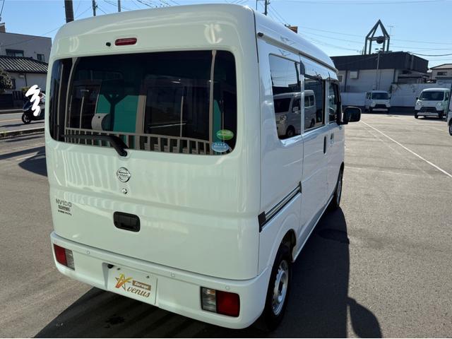 NV100クリッパーバン DX GLセーフティパッケージ ハイルーフ キーレス 前パワーウィンドウ 電格ミラー 社外ナビ ハロゲンライト 両側スライドドア 衝突被害軽減ブレーキ プライバシーガラス 軽貨物 軽バン(15枚目)