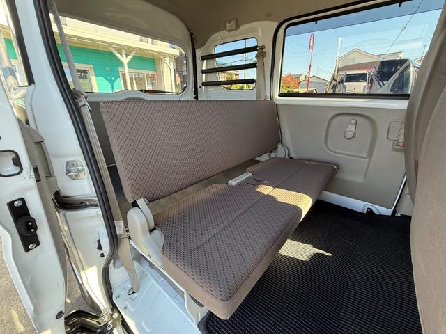 NV100クリッパーバン DX GLセーフティパッケージ ハイルーフ キーレス 前パワーウィンドウ 電格ミラー 社外ナビ ハロゲンライト 両側スライドドア 衝突被害軽減ブレーキ プライバシーガラス 軽貨物 軽バン(39枚目)