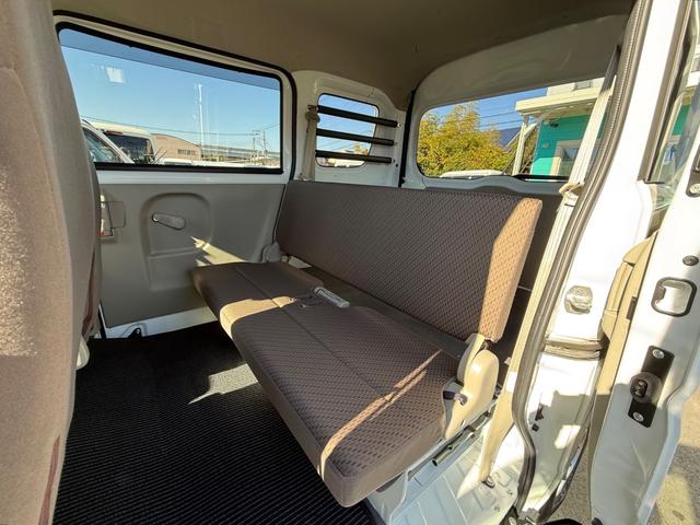 NV100クリッパーバン DX GLセーフティパッケージ ハイルーフ キーレス 前パワーウィンドウ 電格ミラー 社外ナビ ハロゲンライト 両側スライドドア 衝突被害軽減ブレーキ プライバシーガラス 軽貨物 軽バン(40枚目)
