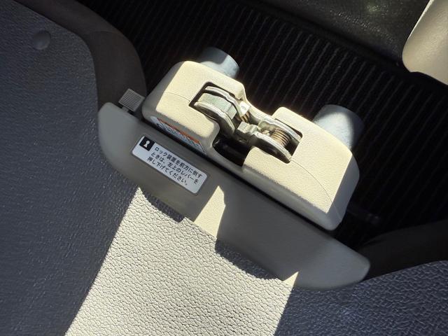 NV100クリッパーバン DX GLセーフティパッケージ ハイルーフ キーレス 前パワーウィンドウ 電格ミラー 社外ナビ ハロゲンライト 両側スライドドア 衝突被害軽減ブレーキ プライバシーガラス 軽貨物 軽バン(46枚目)