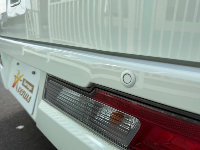 ハイゼットカーゴ ＤＸ　ＳＡＩＩＩ　ハイルーフ　キーレス　前パワーウィンドウ　衝突被害軽減ブレーキ　スマートアシスト　プライバシーガラス　クリアランスソナー　ハロゲンライト　両側スライドドア　軽貨物　軽バン（6枚目）