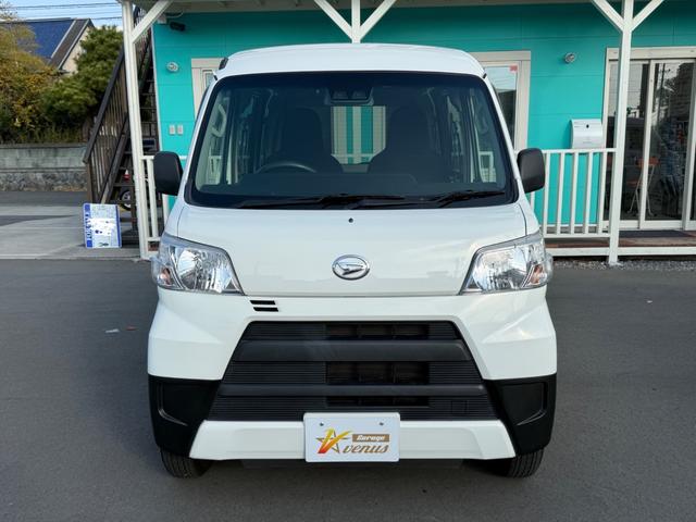ハイゼットカーゴ ＤＸ　ＳＡＩＩＩ　ハイルーフ　キーレス　前パワーウィンドウ　衝突被害軽減ブレーキ　スマートアシスト　プライバシーガラス　クリアランスソナー　ハロゲンライト　両側スライドドア　軽貨物　軽バン（11枚目）