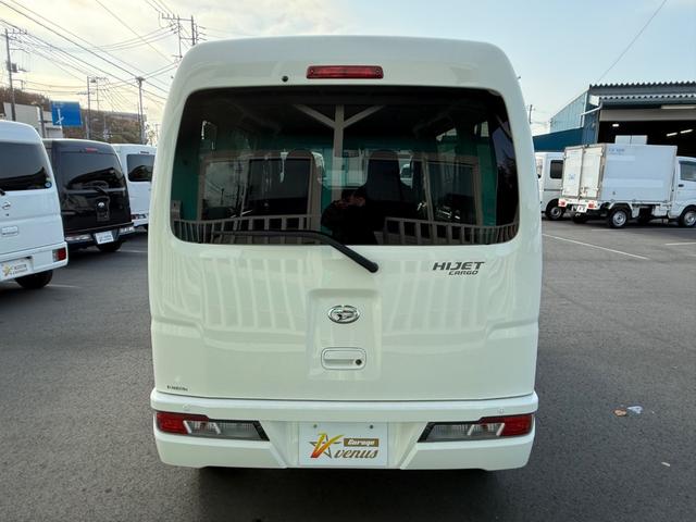 ハイゼットカーゴ ＤＸ　ＳＡＩＩＩ　ハイルーフ　キーレス　前パワーウィンドウ　衝突被害軽減ブレーキ　スマートアシスト　プライバシーガラス　クリアランスソナー　ハロゲンライト　両側スライドドア　軽貨物　軽バン（16枚目）