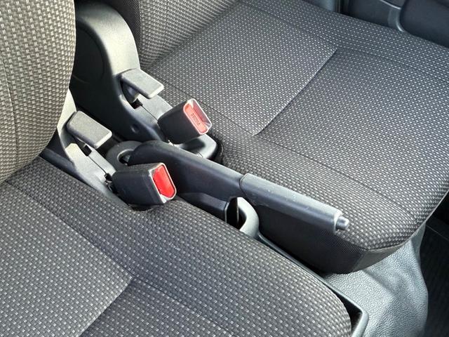 ハイゼットカーゴ ＤＸ　ＳＡＩＩＩ　ハイルーフ　キーレス　前パワーウィンドウ　衝突被害軽減ブレーキ　スマートアシスト　プライバシーガラス　クリアランスソナー　ハロゲンライト　両側スライドドア　軽貨物　軽バン（37枚目）