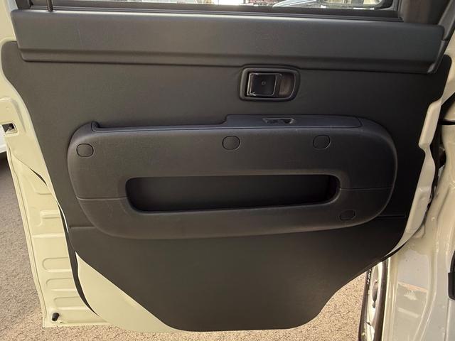 ハイゼットカーゴ ＤＸ　ＳＡＩＩＩ　ハイルーフ　キーレス　前パワーウィンドウ　衝突被害軽減ブレーキ　スマートアシスト　プライバシーガラス　クリアランスソナー　ハロゲンライト　両側スライドドア　軽貨物　軽バン（43枚目）