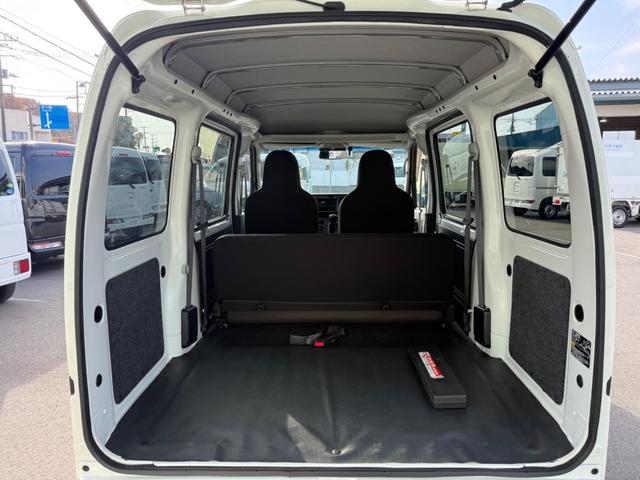 ハイゼットカーゴ ＤＸ　ＳＡＩＩＩ　ハイルーフ　キーレス　前パワーウィンドウ　衝突被害軽減ブレーキ　スマートアシスト　プライバシーガラス　クリアランスソナー　ハロゲンライト　両側スライドドア　軽貨物　軽バン（46枚目）