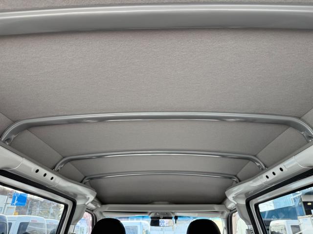 ハイゼットカーゴ ＤＸ　ＳＡＩＩＩ　ハイルーフ　キーレス　前パワーウィンドウ　衝突被害軽減ブレーキ　スマートアシスト　プライバシーガラス　クリアランスソナー　ハロゲンライト　両側スライドドア　軽貨物　軽バン（47枚目）