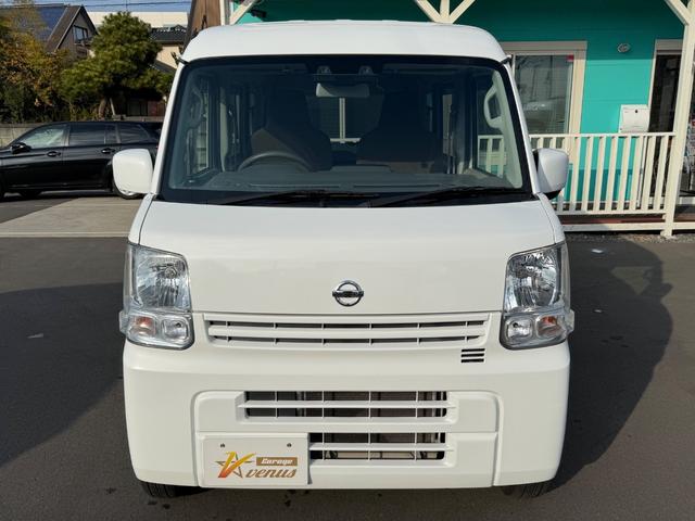NV100クリッパーバン DX GLセーフティパッケージ ハイルーフ キーレス 前パワーウィンドウ 電格ミラー ナビ Bluetooth バックカメラ ETC 衝突被害軽減ブレーキ プライバシーガラス クリアランスソナー 両側スライドドア 軽貨物 軽バン(12枚目)