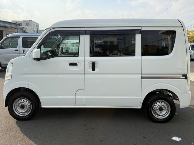 NV100クリッパーバン DX GLセーフティパッケージ ハイルーフ キーレス 前パワーウィンドウ 電格ミラー ナビ Bluetooth バックカメラ ETC 衝突被害軽減ブレーキ プライバシーガラス クリアランスソナー 両側スライドドア 軽貨物 軽バン(14枚目)