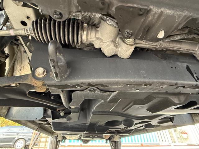 NV100クリッパーバン DX GLセーフティパッケージ ハイルーフ キーレス 前パワーウィンドウ 電格ミラー ナビ Bluetooth バックカメラ ETC 衝突被害軽減ブレーキ プライバシーガラス クリアランスソナー 両側スライドドア 軽貨物 軽バン(23枚目)