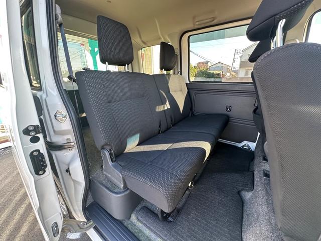 ハイゼットカーゴ クルーズSAIII ハイルーフ キーレス 前パワーウィンドウ 衝突被害軽減ブレーキ スマートアシスト 社外ナビ バックカメラ ドライブレコーダー プライバシーガラス 両側スライドドア クリアランスソナー 記録簿(40枚目)