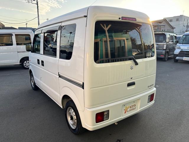エブリイ ＰＣ　ハイルーフ　キーレス　前パワーウィンドウ　プライバシーガラス　社外ナビ　ハロゲンライト　両側スライドドア　記録簿　軽自動車　軽貨物　軽バン（16枚目）