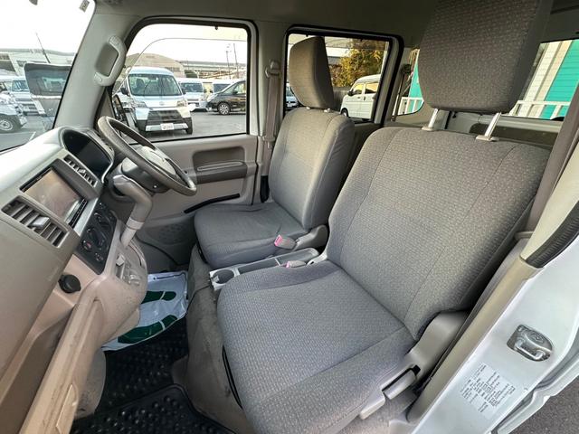 エブリイ ＰＣ　ハイルーフ　キーレス　前パワーウィンドウ　プライバシーガラス　社外ナビ　ハロゲンライト　両側スライドドア　記録簿　軽自動車　軽貨物　軽バン（35枚目）