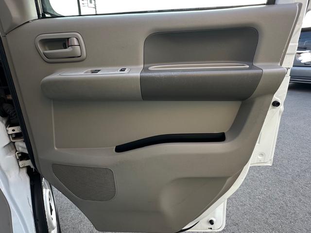 エブリイ ＰＣ　ハイルーフ　キーレス　前パワーウィンドウ　プライバシーガラス　社外ナビ　ハロゲンライト　両側スライドドア　記録簿　軽自動車　軽貨物　軽バン（38枚目）