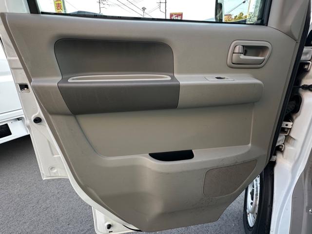 エブリイ ＰＣ　ハイルーフ　キーレス　前パワーウィンドウ　プライバシーガラス　社外ナビ　ハロゲンライト　両側スライドドア　記録簿　軽自動車　軽貨物　軽バン（39枚目）