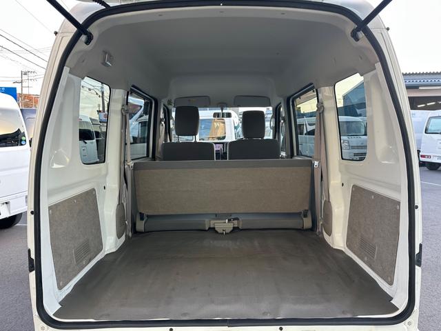 エブリイ ＰＣ　ハイルーフ　キーレス　前パワーウィンドウ　プライバシーガラス　社外ナビ　ハロゲンライト　両側スライドドア　記録簿　軽自動車　軽貨物　軽バン（42枚目）