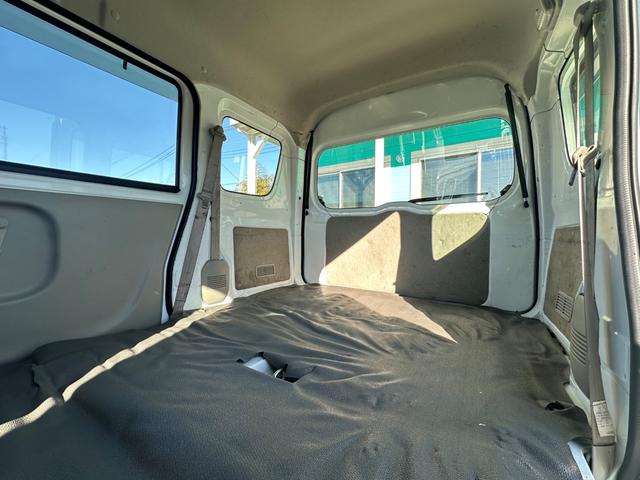 エブリイ ＰＡ　セーフティサポート　ハイルーフ　衝突被害軽減ブレーキ　５ＡＧＳ　２ｎｄ発進　ハロゲンライト　社外ナビ　バックカメラ　Ｂｌｕｅｔｏｏｔｈ　軽自動車　軽貨物　軽バン（4枚目）