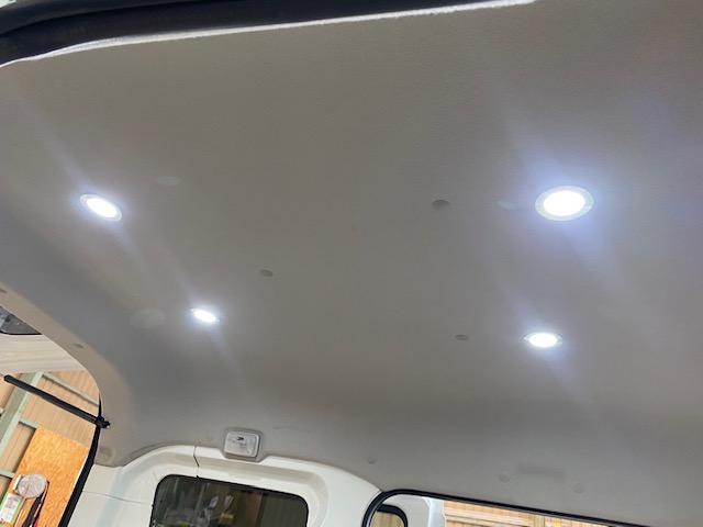 NV100クリッパーバン DX ハイルーフ ETC車載器 両側スライドドア ハロゲンライト 5AGS 軽自動車 軽貨物 軽バン キャンピングカー クリッパーバン(50枚目)