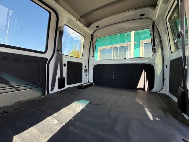 ハイゼットカーゴ DX SAIII ハイルーフ キーレス 前パワーウィンドウ 衝突被害軽減ブレーキ スマートアシスト ハロゲンライト プライバシーガラス 両側スライドドア ハロゲンライト(4枚目)
