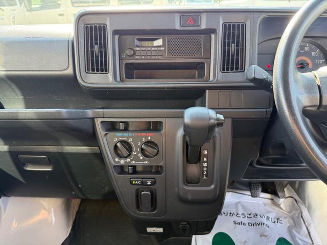 ハイゼットカーゴ DX SAIII ハイルーフ キーレス 前パワーウィンドウ 衝突被害軽減ブレーキ スマートアシスト ハロゲンライト プライバシーガラス 両側スライドドア ハロゲンライト(29枚目)