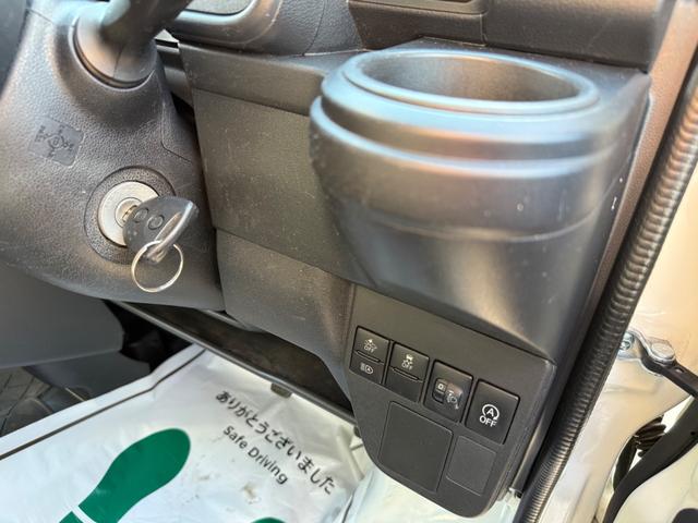 ハイゼットカーゴ DX SAIII ハイルーフ キーレス 前パワーウィンドウ 衝突被害軽減ブレーキ スマートアシスト ハロゲンライト プライバシーガラス 両側スライドドア ハロゲンライト(35枚目)