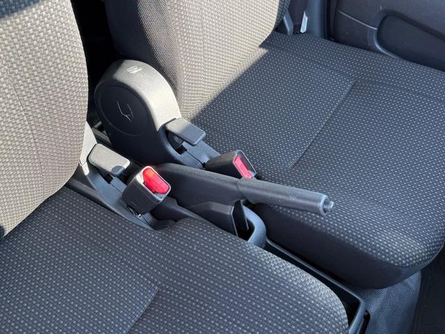 ハイゼットカーゴ DX SAIII ハイルーフ キーレス 前パワーウィンドウ 衝突被害軽減ブレーキ スマートアシスト ハロゲンライト プライバシーガラス 両側スライドドア ハロゲンライト(37枚目)