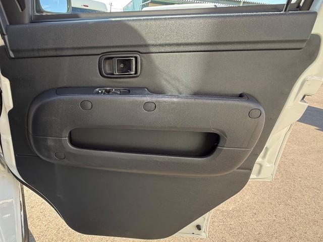 ハイゼットカーゴ DX SAIII ハイルーフ キーレス 前パワーウィンドウ 衝突被害軽減ブレーキ スマートアシスト ハロゲンライト プライバシーガラス 両側スライドドア ハロゲンライト(42枚目)