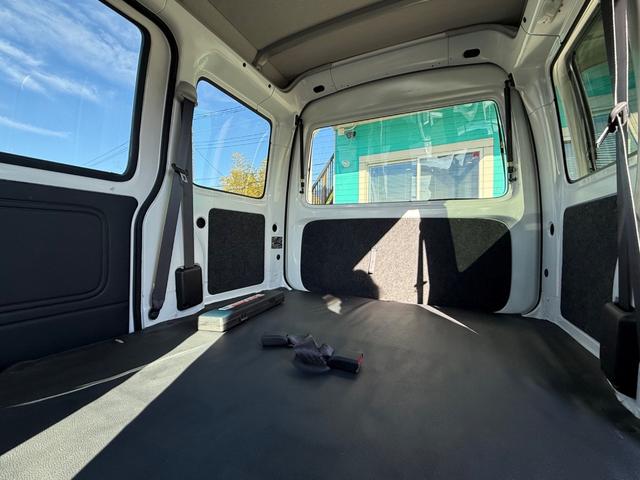 ハイゼットカーゴ DX SAIII ハイルーフ キーレス 前パワーウィンドウ 衝突被害軽減ブレーキ スマートアシスト プライバシーガラス ハロゲンライト 両側スライドドア 軽貨物 軽バン 軽自動車(4枚目)