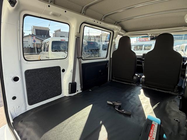 ハイゼットカーゴ DX SAIII ハイルーフ キーレス 前パワーウィンドウ 衝突被害軽減ブレーキ スマートアシスト プライバシーガラス ハロゲンライト 両側スライドドア 軽貨物 軽バン 軽自動車(43枚目)