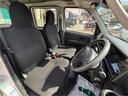 クリーニング済みの綺麗な運転席♪