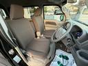 クリーニング済みの綺麗な運転席♪