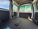 ハイゼットカーゴ クルーズＳＡＩＩＩ　ハイルーフ　４ＷＤ　ビジネスパッケージ　キーレス　前パワーウィンドウ　電格ミラー　純正ナビ　バックカメラ　ＥＴＣ　ドライブレコーダー　ＬＥＤヘッドライト　フルセグ　プライバシーガラス（4枚目）