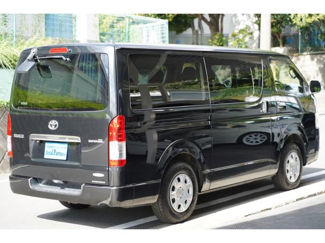 ハイエースバン ロングスーパーＧＬ　４ＷＤ／３．０００ｃｃ／ディーゼルターボ／Ｗエアーバック／サイドスライドガラス／ダンロップ製２０２４年バンタイヤ／カロツェリア製ナビ／ＡＶＩＣ－ＲＺ３３／バックカメラ／ＥＴＣ／シートカバー／（46枚目）