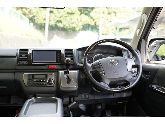 ハイエースバン スーパーＧＬ　ダークプライム　４ＷＤ／寒冷地仕様／３．０００ｃｃ／ディーゼルターボ／純正ＬＥＤヘッドライトユニット／純正コーナーセンサー／スマートキー２個／プッシュスタート／ナビ／ブルートゥース／地デジ／バックカメラ／ＥＴＣ／（10枚目）