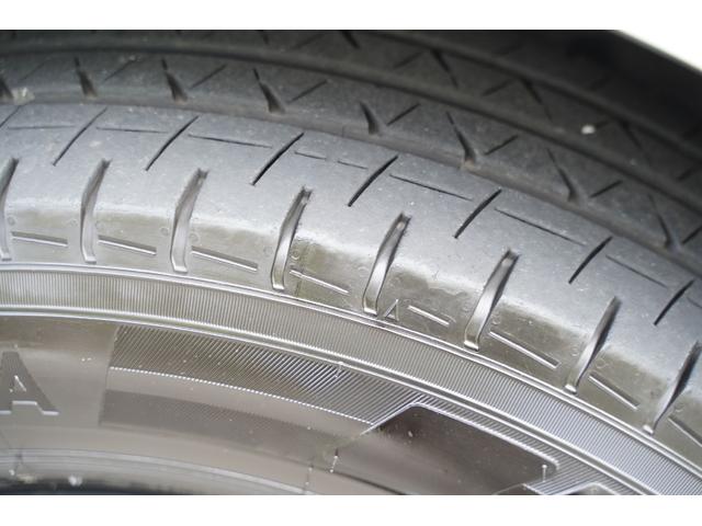 ハイエースバン スーパーＧＬ　ダークプライム　４ＷＤ／寒冷地仕様／３．０００ｃｃ／ディーゼルターボ／純正ＬＥＤヘッドライトユニット／純正コーナーセンサー／スマートキー２個／プッシュスタート／ナビ／ブルートゥース／地デジ／バックカメラ／ＥＴＣ／（28枚目）