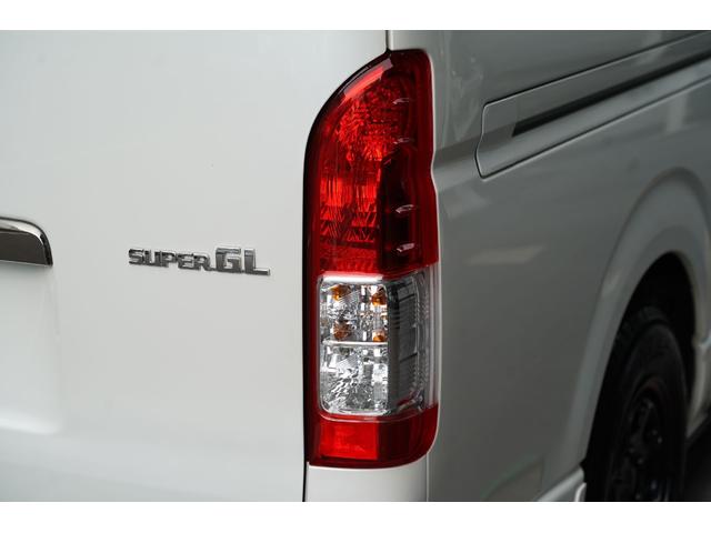 ハイエースバン スーパーＧＬ　ダークプライム　４ＷＤ／寒冷地仕様／３．０００ｃｃ／ディーゼルターボ／純正ＬＥＤヘッドライトユニット／純正コーナーセンサー／スマートキー２個／プッシュスタート／ナビ／ブルートゥース／地デジ／バックカメラ／ＥＴＣ／（52枚目）