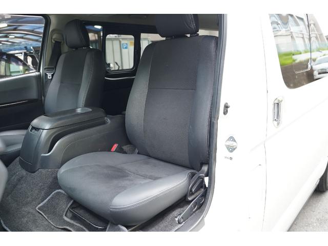 ハイエースバン スーパーＧＬ　ダークプライム　４ＷＤ／寒冷地仕様／３．０００ｃｃ／ディーゼルターボ／純正ＬＥＤヘッドライトユニット／純正コーナーセンサー／スマートキー２個／プッシュスタート／ナビ／ブルートゥース／地デジ／バックカメラ／ＥＴＣ／（72枚目）