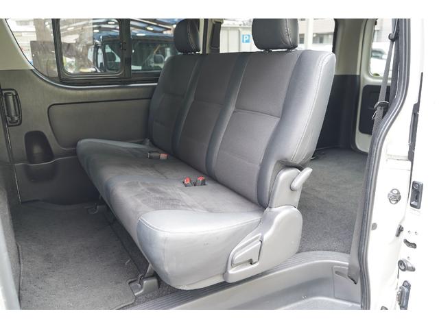 ハイエースバン スーパーＧＬ　ダークプライム　４ＷＤ／寒冷地仕様／３．０００ｃｃ／ディーゼルターボ／純正ＬＥＤヘッドライトユニット／純正コーナーセンサー／スマートキー２個／プッシュスタート／ナビ／ブルートゥース／地デジ／バックカメラ／ＥＴＣ／（74枚目）