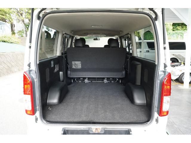 ハイエースバン スーパーＧＬ　ダークプライム　４ＷＤ／寒冷地仕様／３．０００ｃｃ／ディーゼルターボ／純正ＬＥＤヘッドライトユニット／純正コーナーセンサー／スマートキー２個／プッシュスタート／ナビ／ブルートゥース／地デジ／バックカメラ／ＥＴＣ／（78枚目）