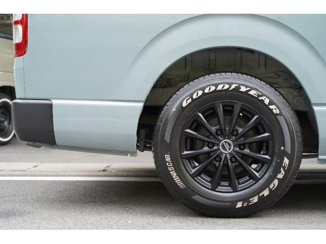 ハイエースバン ロングスーパーＧＬ　ディーゼルターボ／２．５００ｃｃ／塗替アースカラー／アーバンカーキ／社外１５インチＡＷ／ＧＯＯＤＹＥＡＲ製ホワイトレターバンタイヤ／１９５／８０Ｒ／１５／純正キーレス／Ｗエアーバック／１００Ｖ電源／（26枚目）