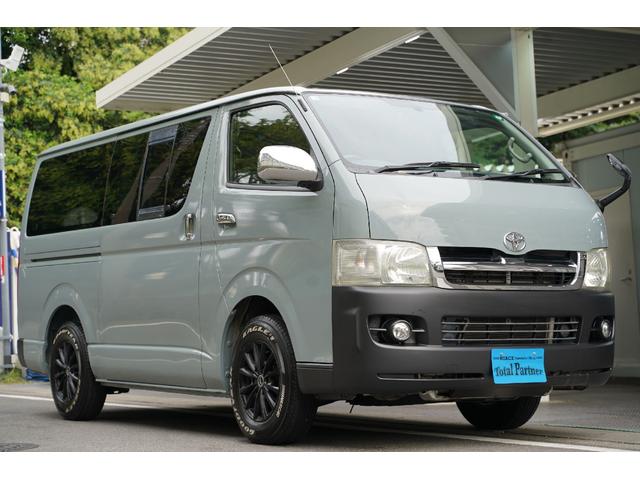 ハイエースバン ロングスーパーＧＬ　ディーゼルターボ／２．５００ｃｃ／塗替アースカラー／アーバンカーキ／社外１５インチＡＷ／ＧＯＯＤＹＥＡＲ製ホワイトレターバンタイヤ／１９５／８０Ｒ／１５／純正キーレス／Ｗエアーバック／１００Ｖ電源／（32枚目）