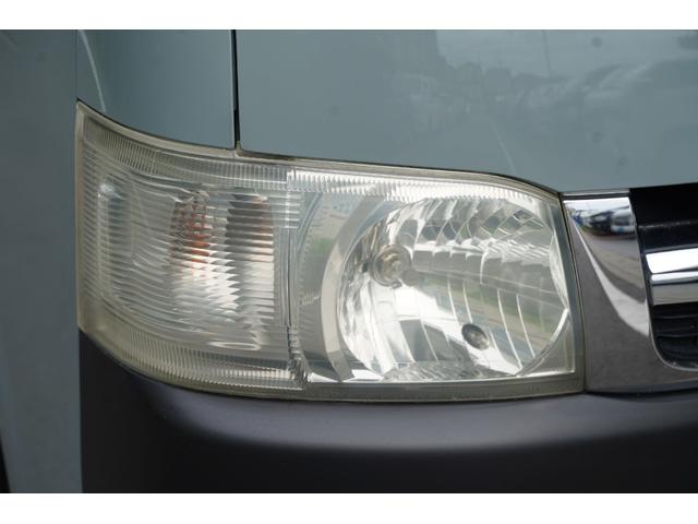 ハイエースバン ロングスーパーＧＬ　ディーゼルターボ／２．５００ｃｃ／塗替アースカラー／アーバンカーキ／社外１５インチＡＷ／ＧＯＯＤＹＥＡＲ製ホワイトレターバンタイヤ／１９５／８０Ｒ／１５／純正キーレス／Ｗエアーバック／１００Ｖ電源／（37枚目）