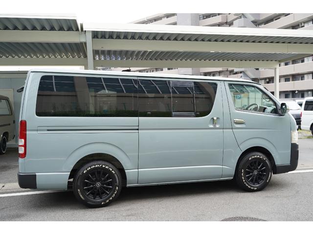 ハイエースバン ロングスーパーＧＬ　ディーゼルターボ／２．５００ｃｃ／塗替アースカラー／アーバンカーキ／社外１５インチＡＷ／ＧＯＯＤＹＥＡＲ製ホワイトレターバンタイヤ／１９５／８０Ｒ／１５／純正キーレス／Ｗエアーバック／１００Ｖ電源／（43枚目）