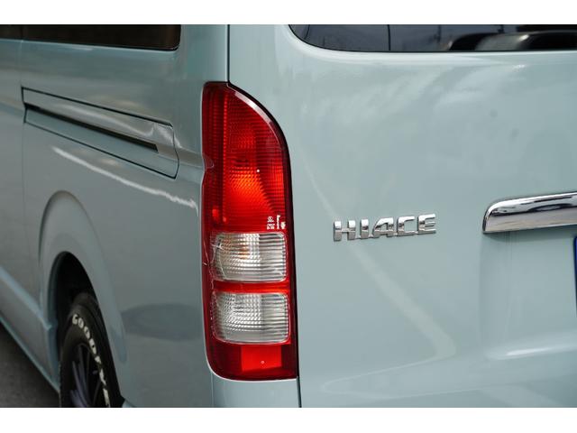 ハイエースバン ロングスーパーＧＬ　ディーゼルターボ／２．５００ｃｃ／塗替アースカラー／アーバンカーキ／社外１５インチＡＷ／ＧＯＯＤＹＥＡＲ製ホワイトレターバンタイヤ／１９５／８０Ｒ／１５／純正キーレス／Ｗエアーバック／１００Ｖ電源／（52枚目）