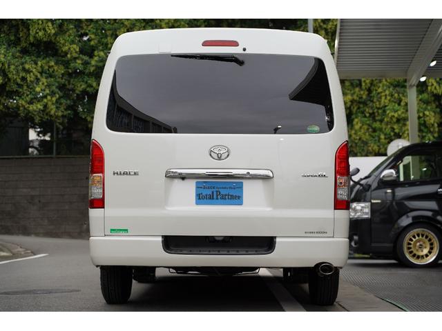 ハイエースバン ロングワイドスーパーＧＬ　３．０００ｃｃ／ディーゼルターボ／ワイドミドル／スライドガラス／ＧＯＯＤＹＥＡＲ製バンタイヤ／２０２４年製／Ｗエアーバック／ＥＴＣ２．０／ナビ／バックカメラ／ブルートゥース／地デジ／シートカバー／（3枚目）