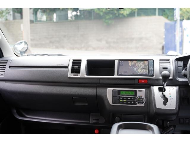ハイエースバン ロングワイドスーパーＧＬ　３．０００ｃｃ／ディーゼルターボ／ワイドミドル／スライドガラス／ＧＯＯＤＹＥＡＲ製バンタイヤ／２０２４年製／Ｗエアーバック／ＥＴＣ２．０／ナビ／バックカメラ／ブルートゥース／地デジ／シートカバー／（11枚目）