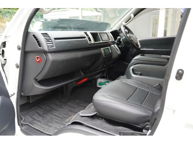 ハイエースバン ロングワイドスーパーＧＬ　３．０００ｃｃ／ディーゼルターボ／ワイドミドル／スライドガラス／ＧＯＯＤＹＥＡＲ製バンタイヤ／２０２４年製／Ｗエアーバック／ＥＴＣ２．０／ナビ／バックカメラ／ブルートゥース／地デジ／シートカバー／（70枚目）