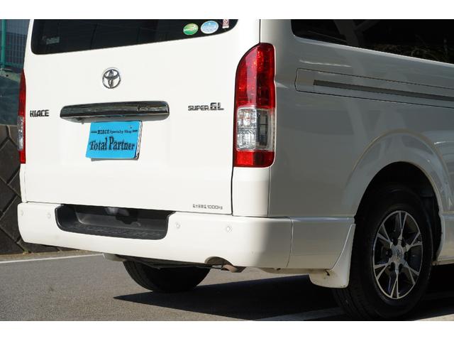 ハイエースバン スーパーＧＬ　ダークプライムＩＩ　ワンオーナー／４ＷＤ／２．８００ｃｃ／６速ＡＴ／ディーゼルターボ／記録簿有／両側電動スライドドア／ＴＳＳ装着車／ＬＤＡ装着車／純正ＬＥＤヘッドライト／Ｗエアーバック／ナビ／ブルートゥース／Ｂカメラ／（8枚目）